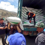 Productores de Chimborazo recibieron 5 mil sacos de urea subvencionada